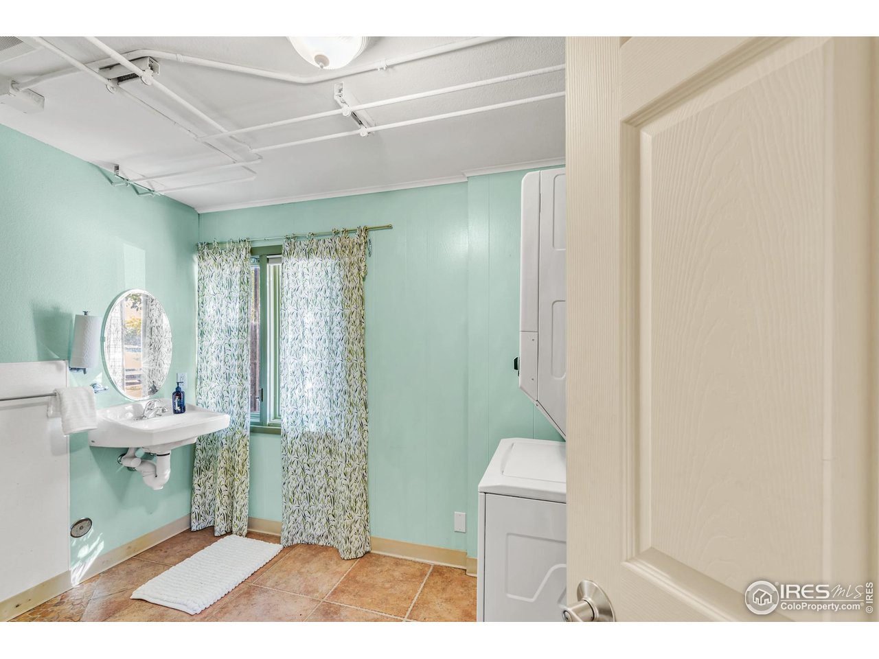 418 High Street Lyons, CO 80540 - Photo 17 of 49 Gallery Image 17