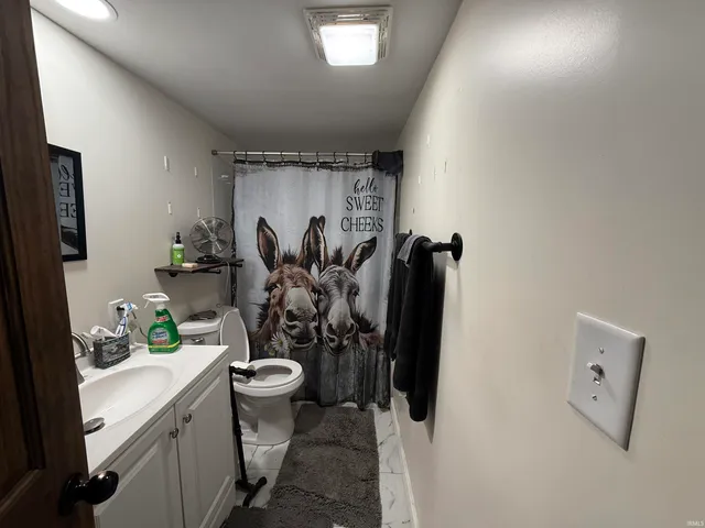 $205,000 | 11491 West 875th Street South, Owensville, IN 47665