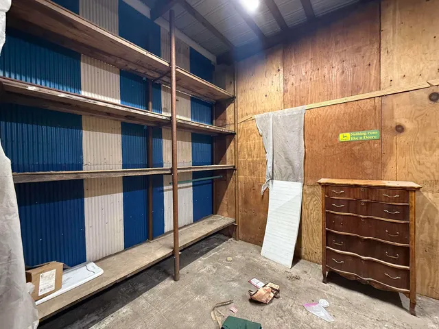 $205,000 | 11491 West 875th Street South, Owensville, IN 47665