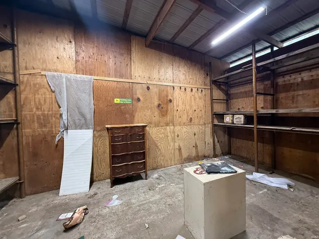 $205,000 | 11491 West 875th Street South, Owensville, IN 47665