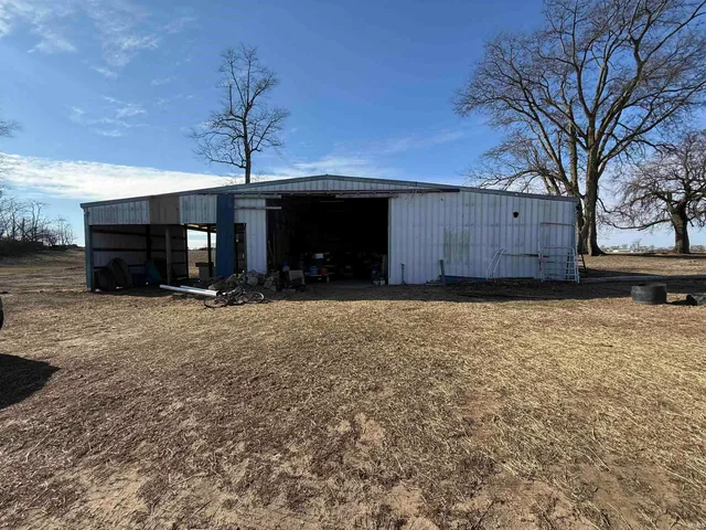 $210,000 | 11491 West 875th Street South, Owensville, IN 47665