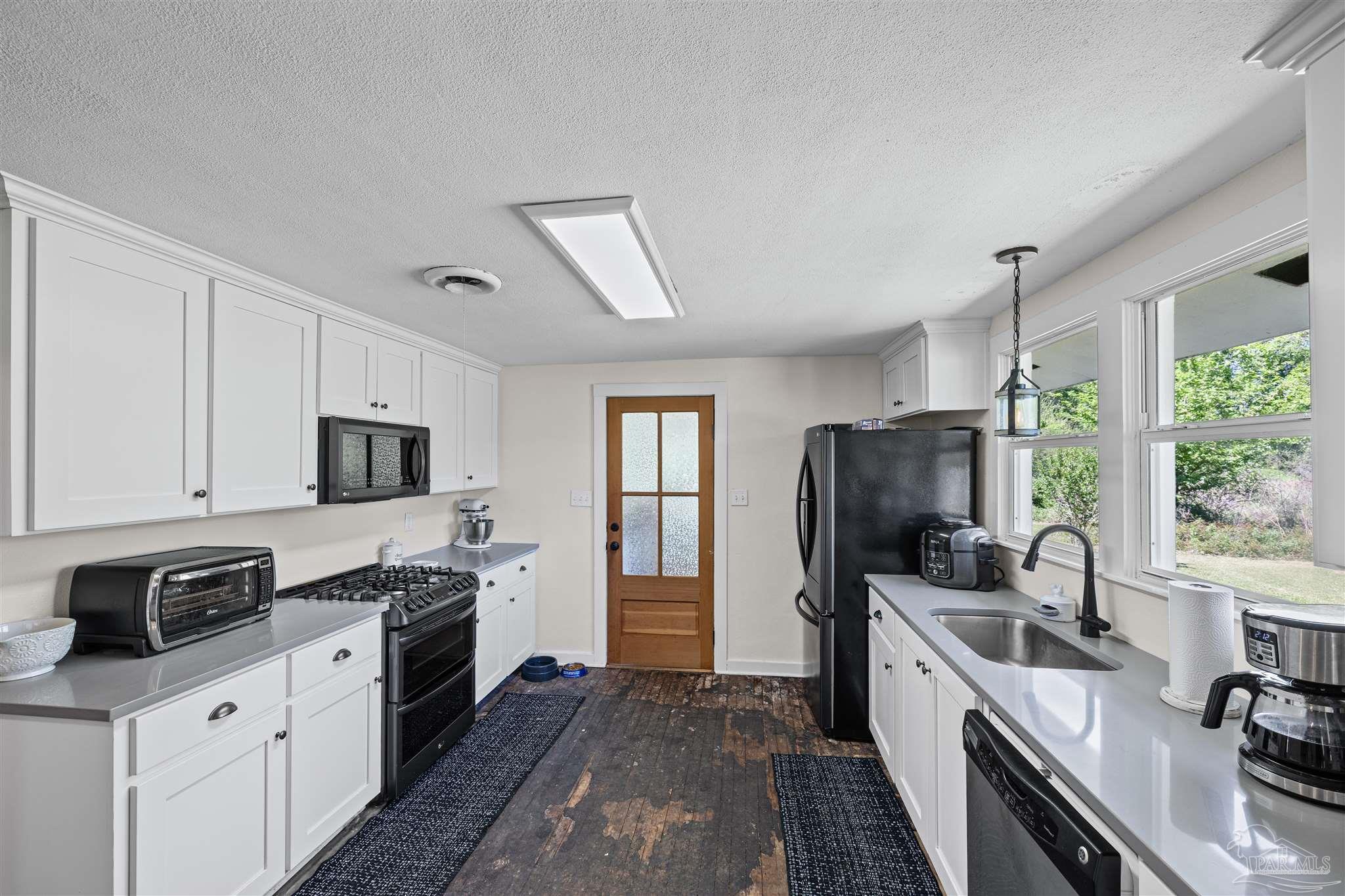 1985 Tate Road Cantonment, FL 32533 - Photo 16 of 51