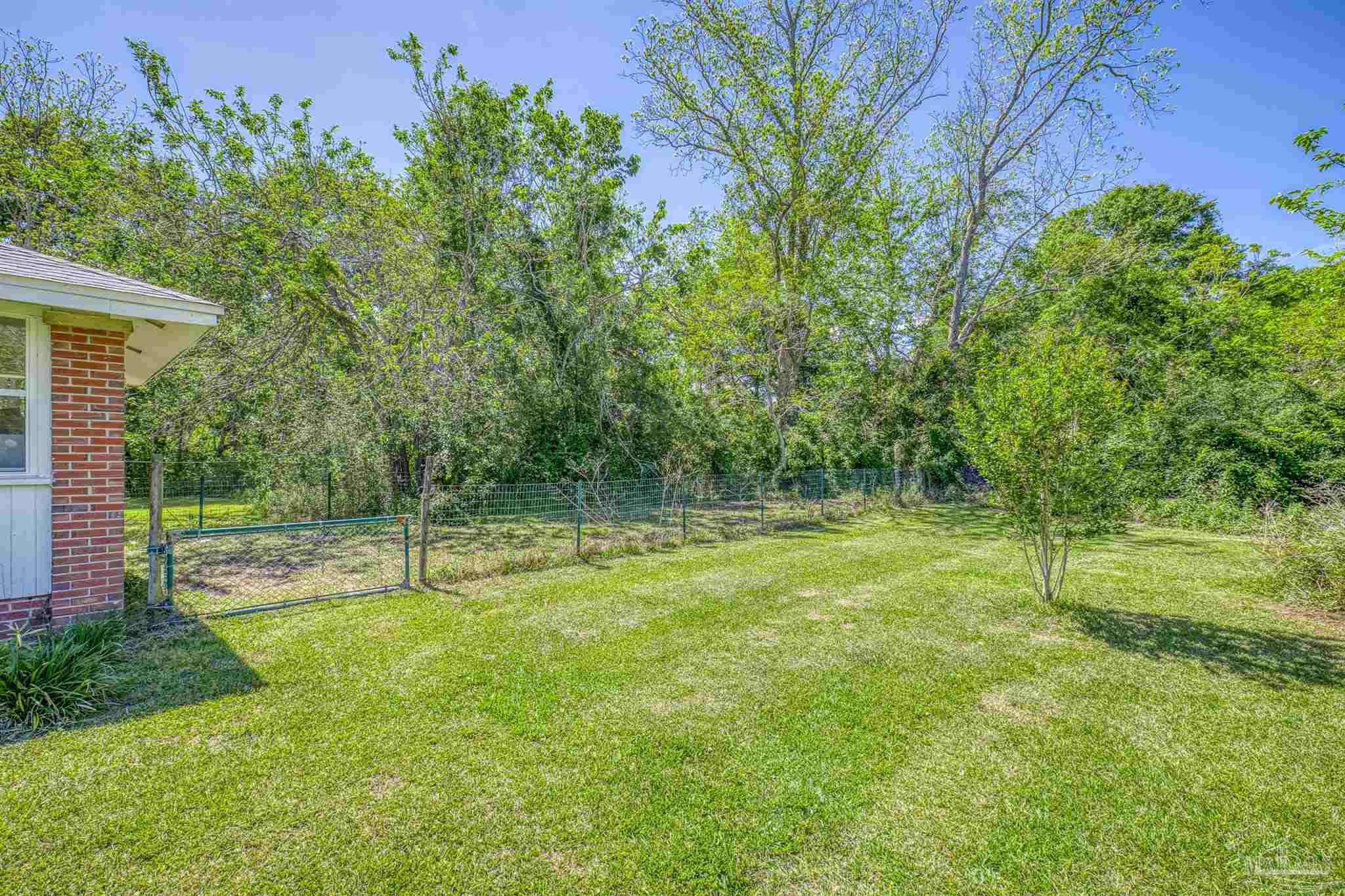 1985 Tate Road Cantonment, FL 32533 - Photo 38 of 51