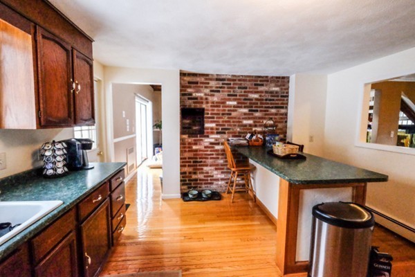91 Leslie Road Waltham, MA 02451 - Photo 10 of 30 Gallery Image 10