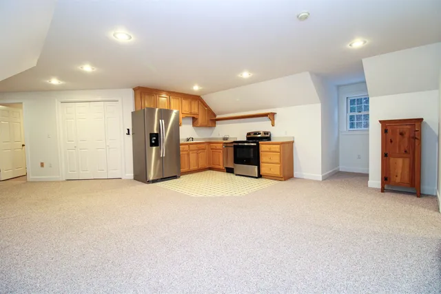 $2,500 | 6 B Lancaster Road, Windham, NH 03087