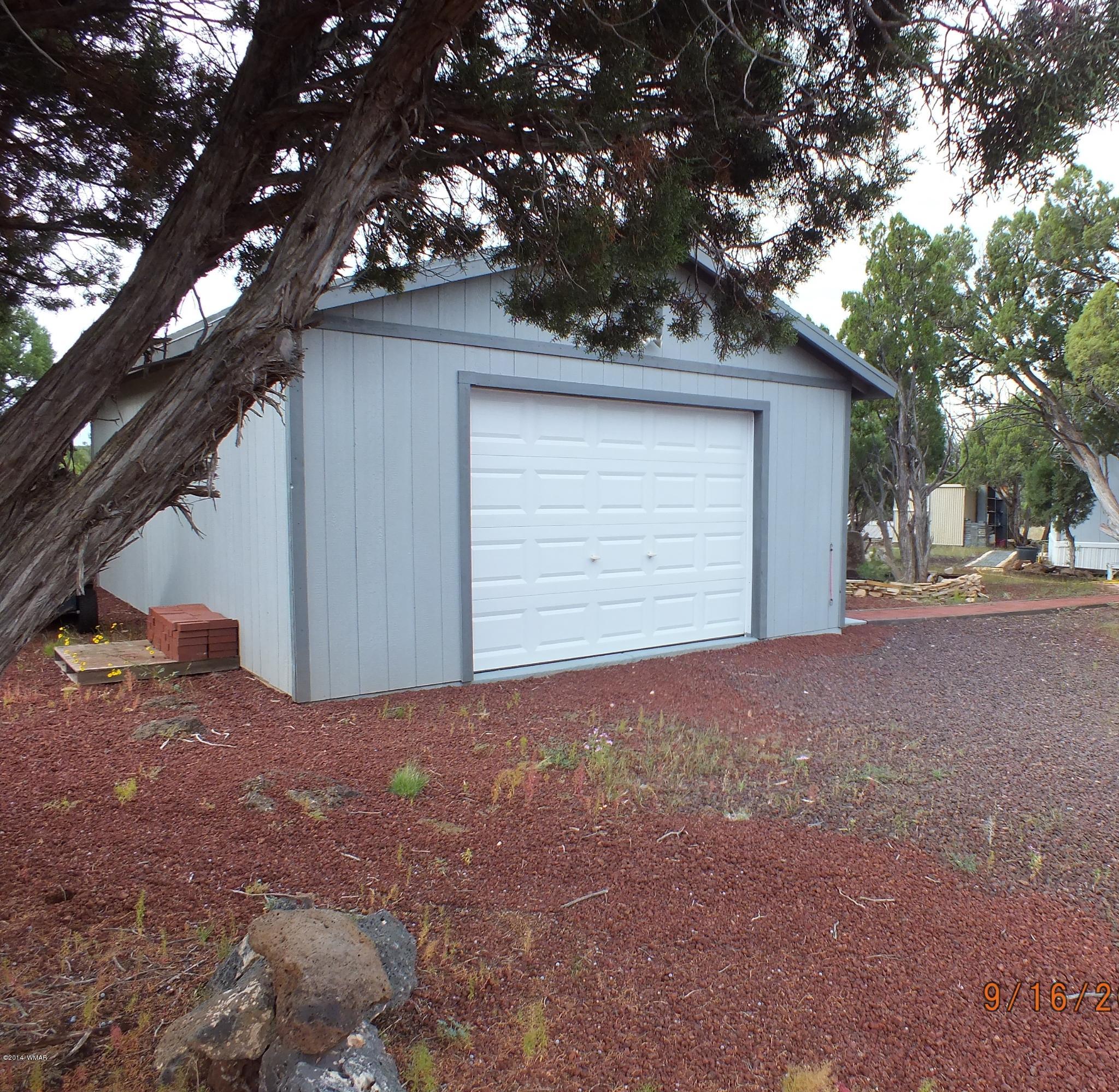 1817 Pronghorn Road Show Low, AZ 85901 - Photo 10 of 37 Gallery Image 10