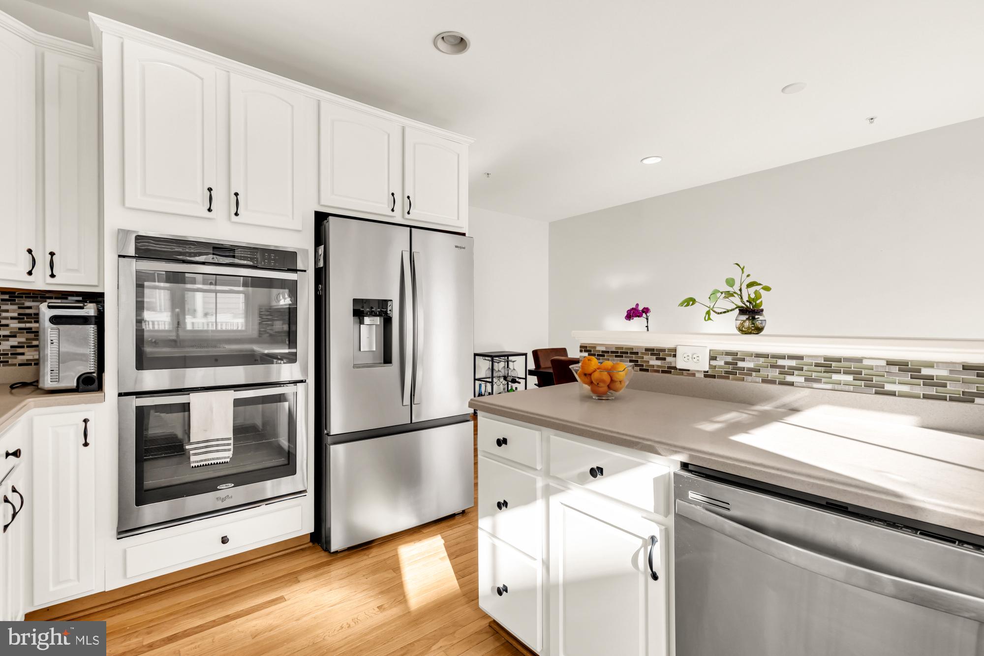 2309 Georgia Village Way Silver Spring, MD 20902 - Photo 14 of 41 Kitchen - double oven