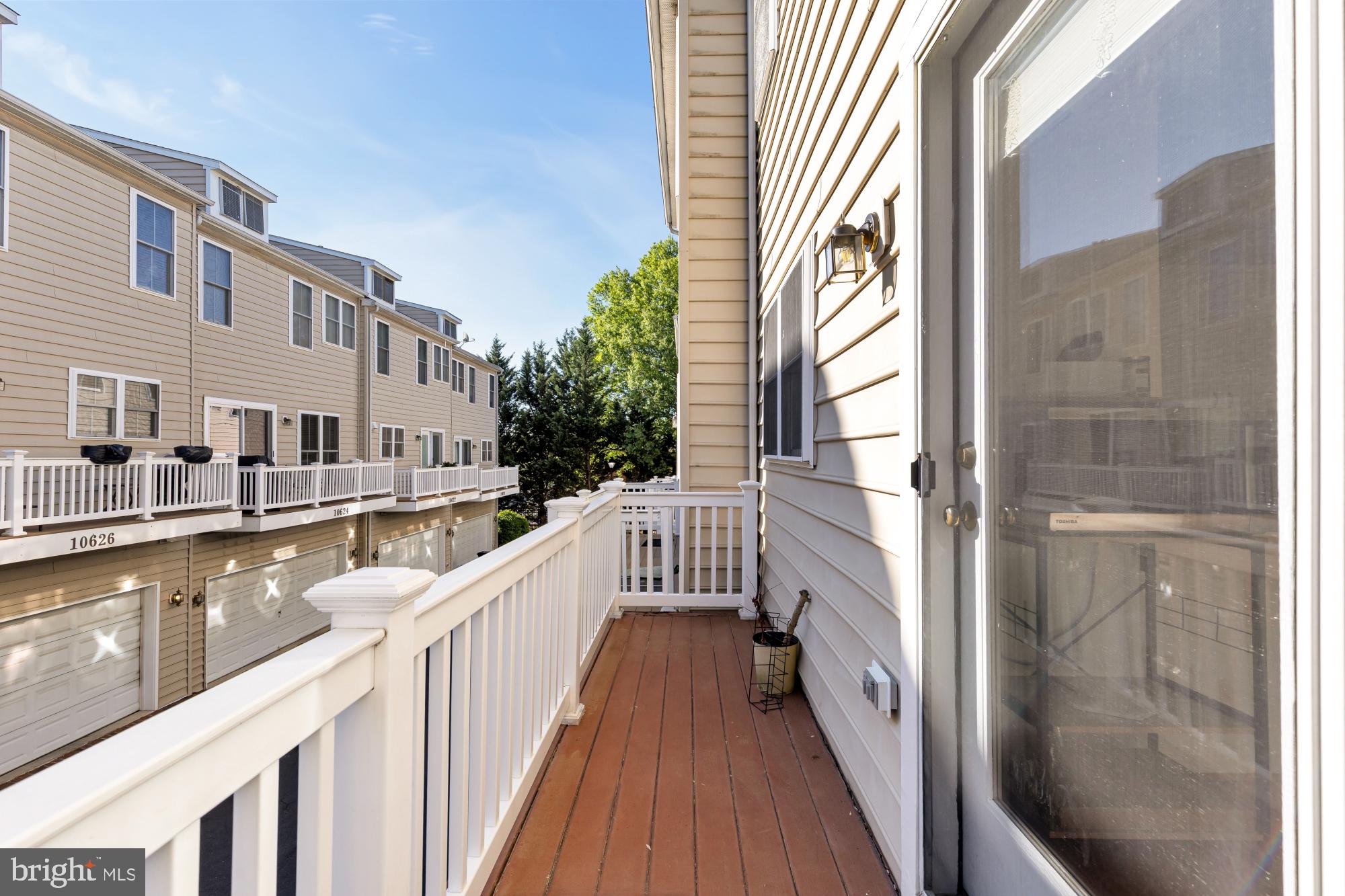 2309 Georgia Village Way Silver Spring, MD 20902 - Photo 15 of 41 Balcony off dining room