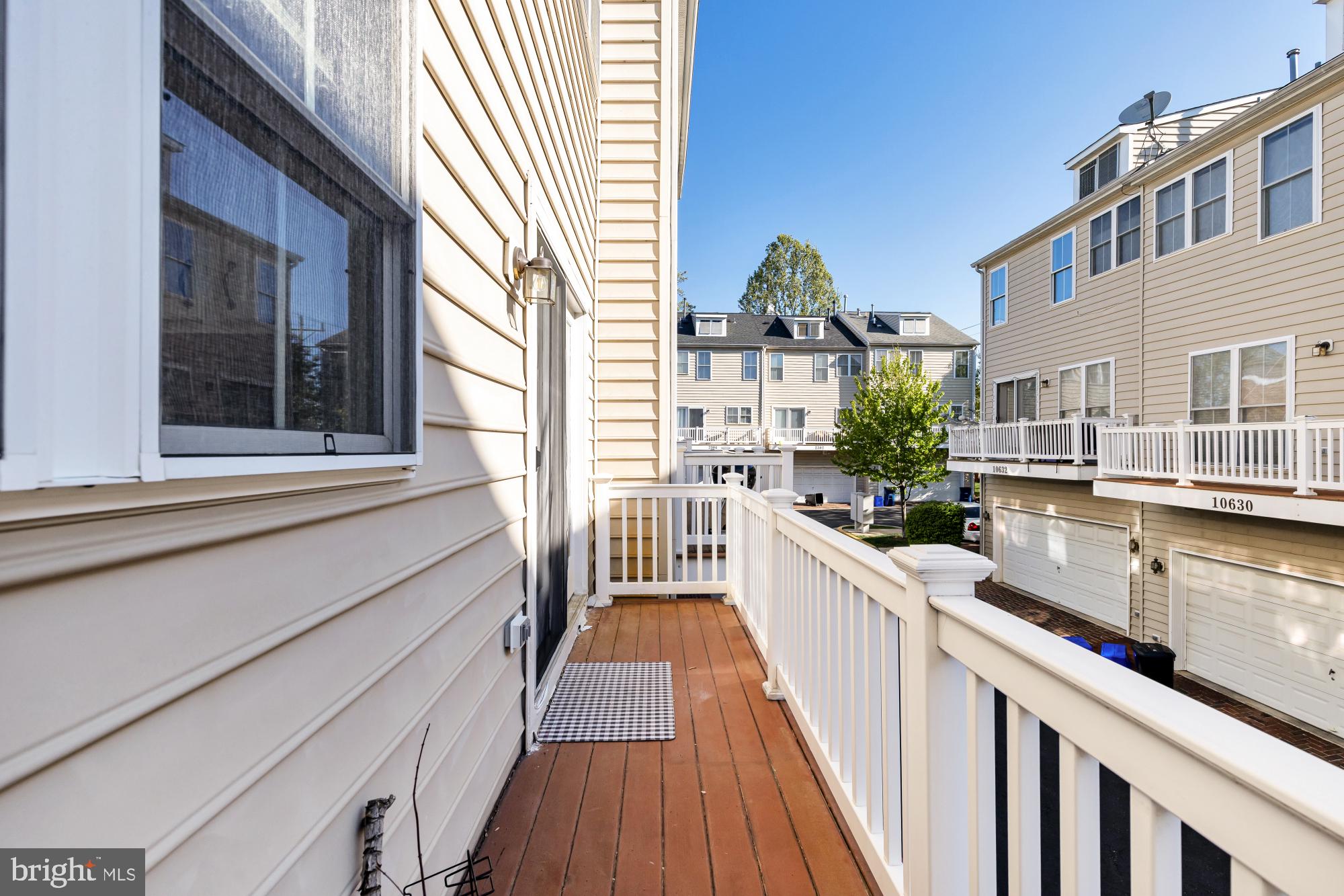 2309 Georgia Village Way Silver Spring, MD 20902 - Photo 16 of 41 Balcony off dining room