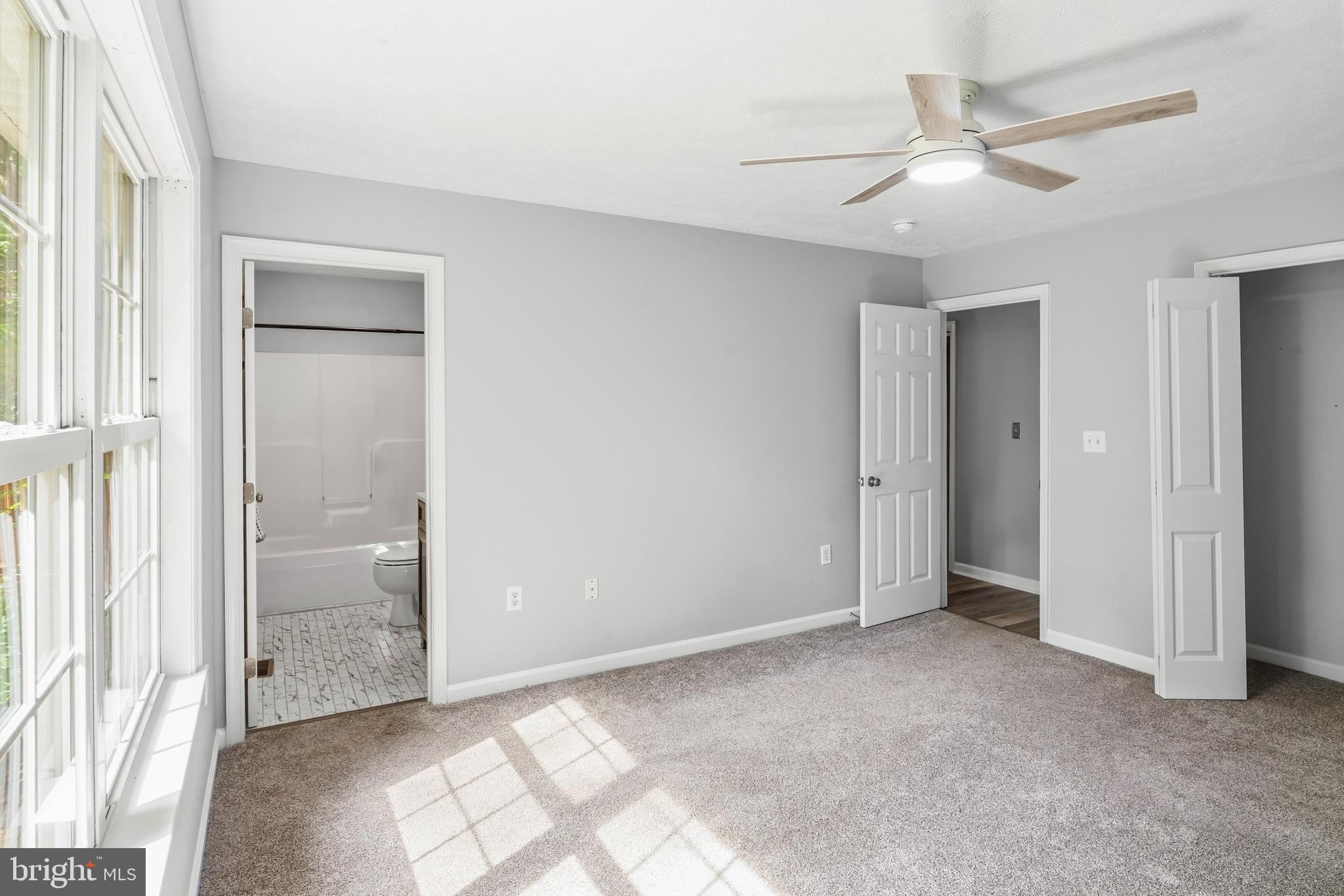 997 Wilderness Road Linden, VA 22642 - Photo 19 of 61 Primary Bedroom with full bath
