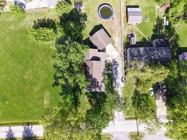 $244,900 | 212 Oak Street, Flora, IL 62839