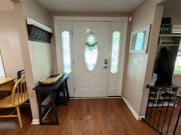 $244,900 | 212 Oak Street, Flora, IL 62839