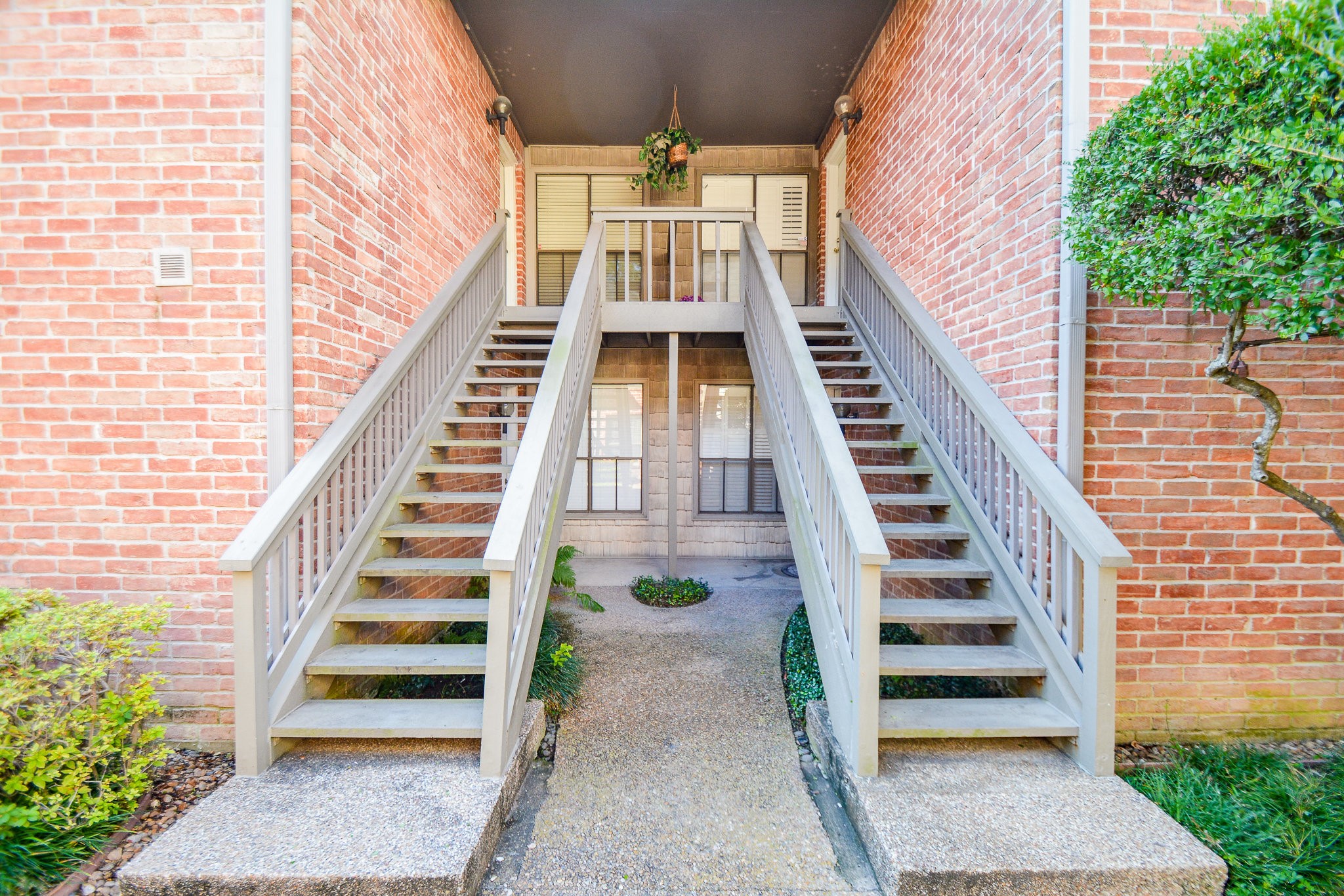 2829 Timmons Lane, Unit 161 Houston, TX 77027 - Photo 1 of 25