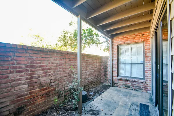 $210,000 | 2829 Timmons Lane, Unit 161, Houston, TX 77027