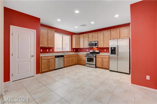$2,095 | 10429 Scotch Elm Avenue, Las Vegas, NV 89166