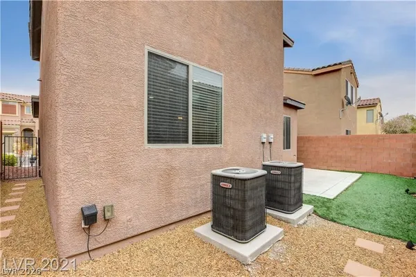 $2,095 | 10429 Scotch Elm Avenue, Las Vegas, NV 89166
