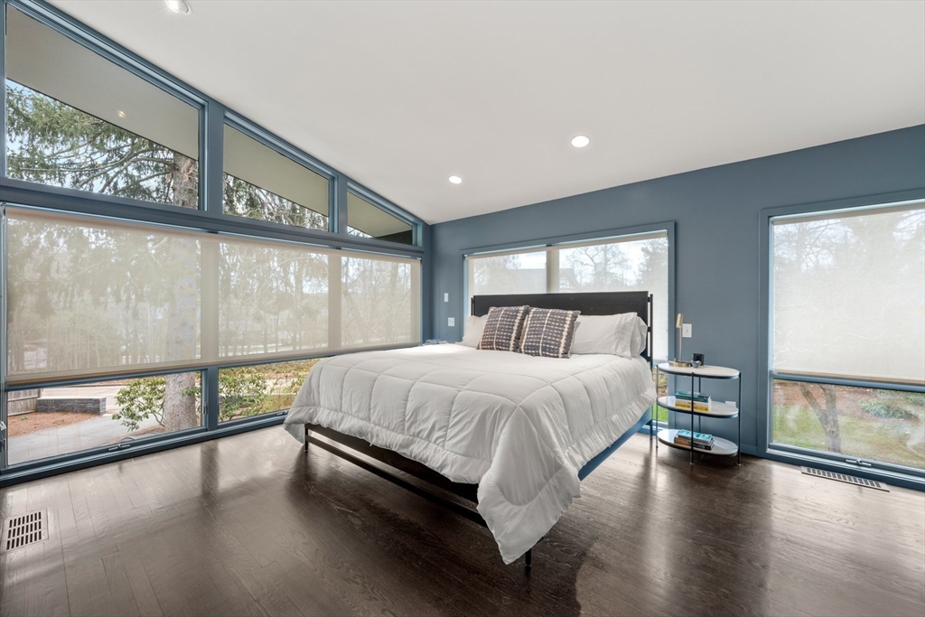 995 Brush Hill Road Milton, MA 02186 - Photo 16 of 42