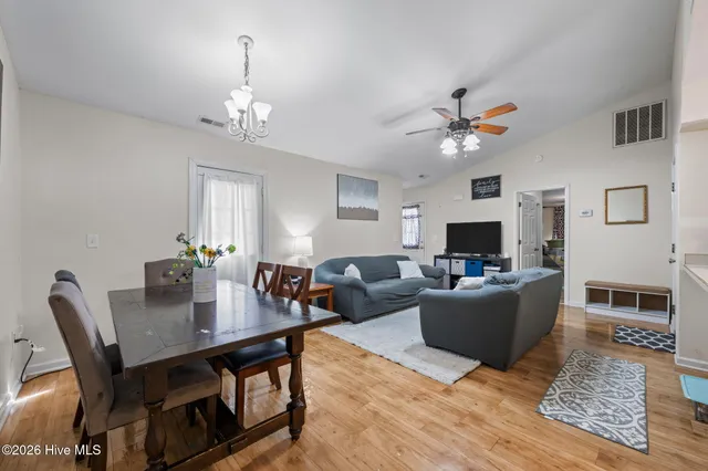 $200,000 | 3594 Red Oak Drive, New Bern, NC 28562