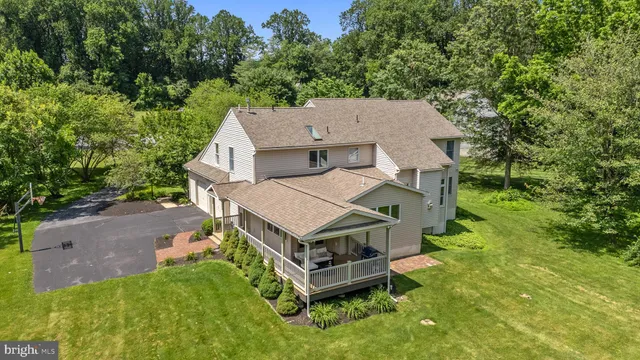 $825,000 | 40 Chanticleer Drive, Glenmoore, PA 19343