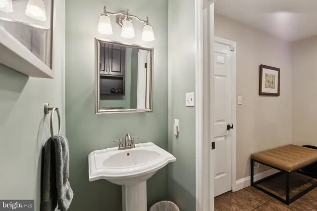 $825,000 | 40 Chanticleer Drive, Glenmoore, PA 19343