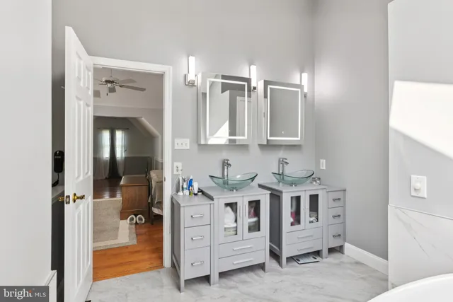 $825,000 | 40 Chanticleer Drive, Glenmoore, PA 19343