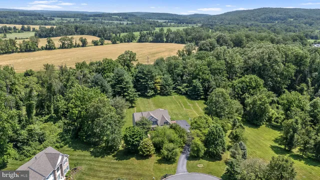 $825,000 | 40 Chanticleer Drive, Glenmoore, PA 19343