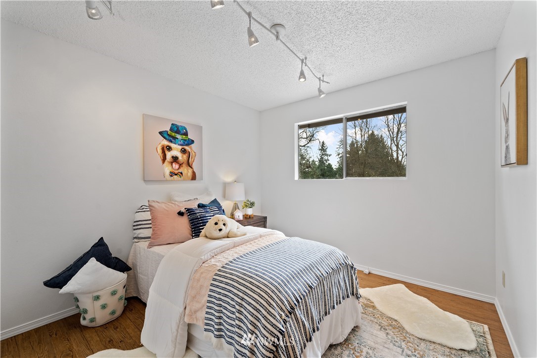 10715 Northeast 189th Street Bothell, WA 98011 - Photo 12 of 27 Gallery Image 12