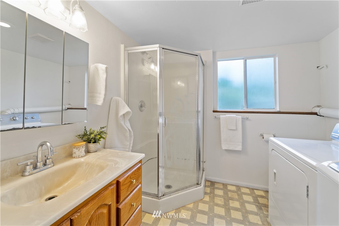 10715 Northeast 189th Street Bothell, WA 98011 - Photo 20 of 27 Gallery Image 20