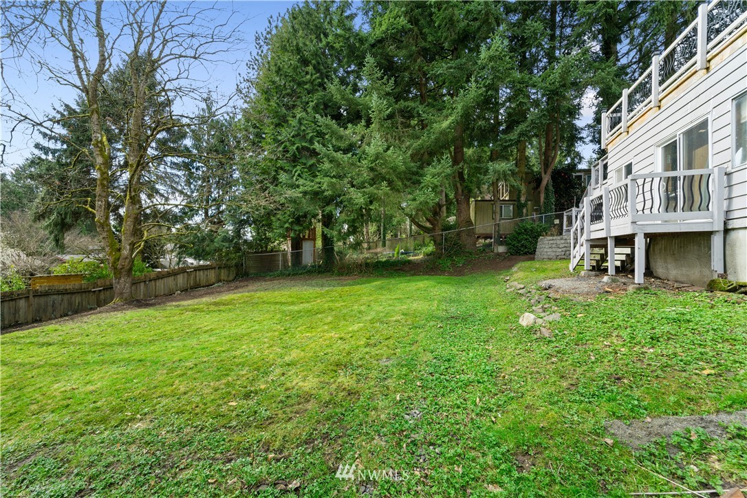 10715 Northeast 189th Street Bothell, WA 98011 - Photo 24 of 27 Gallery Image 24