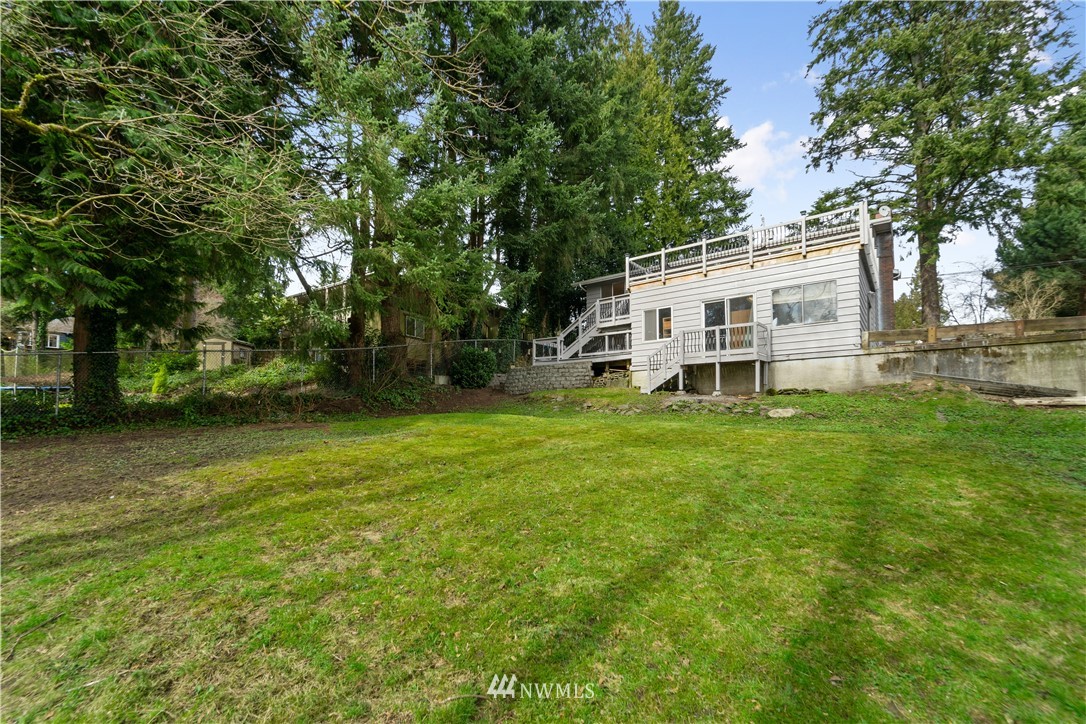 10715 Northeast 189th Street Bothell, WA 98011 - Photo 25 of 27 Gallery Image 25
