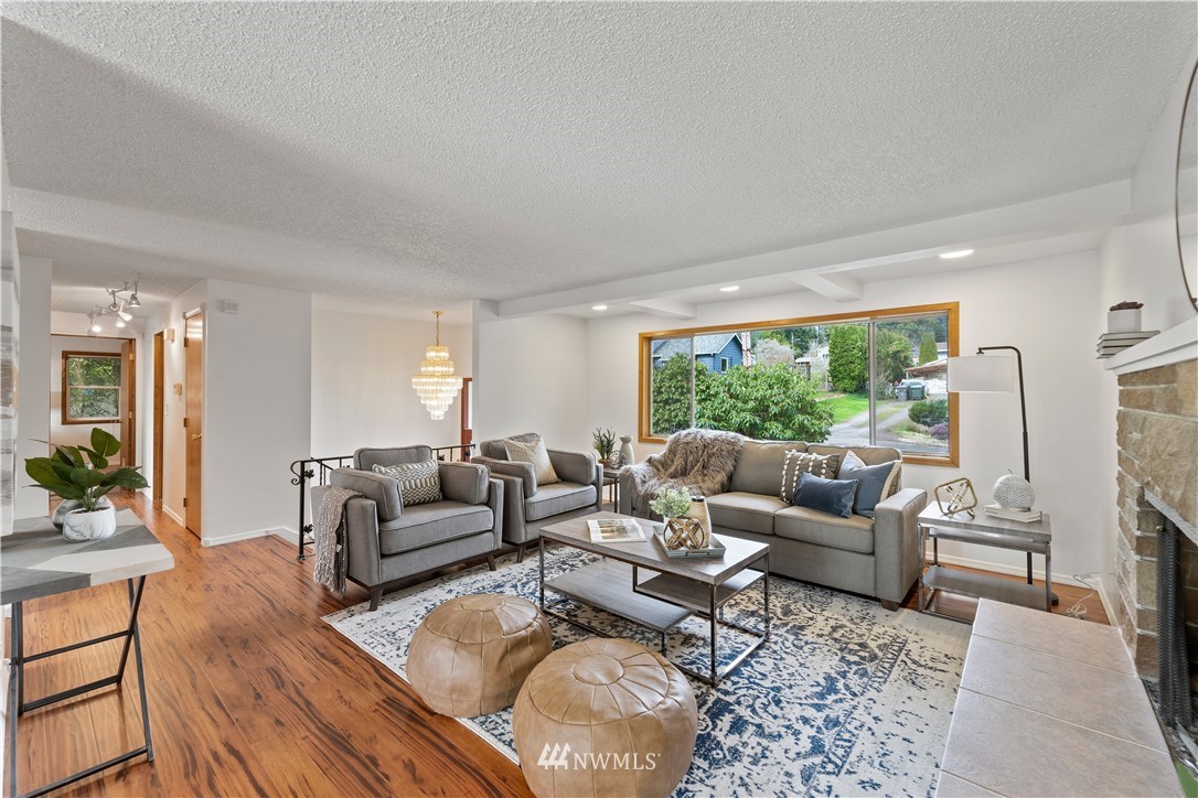 10715 Northeast 189th Street Bothell, WA 98011 - Photo 4 of 27 Gallery Image 4
