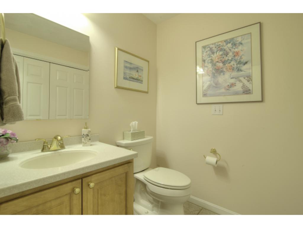 3 Hadleigh Road, Unit 3 Windham, NH 03087 - Photo 19 of 29