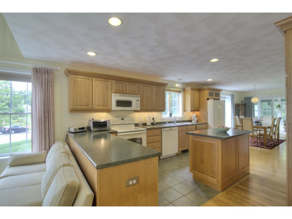 3 Hadleigh Road, Unit 3 Windham, NH 03087 - Photo 7 of 29