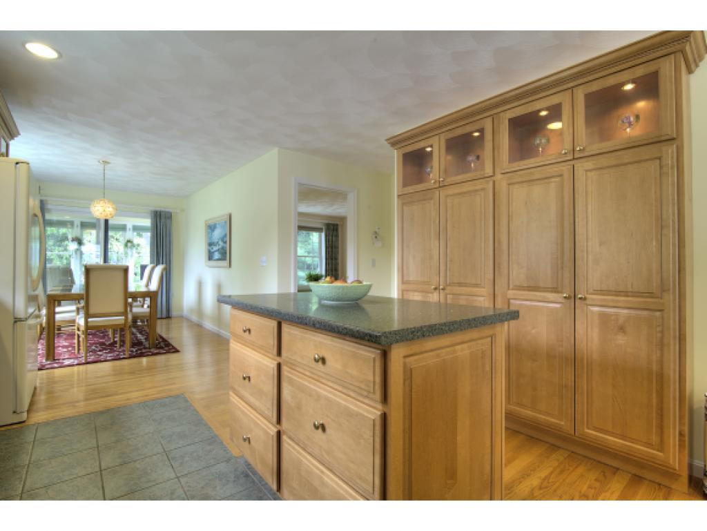 3 Hadleigh Road, Unit 3 Windham, NH 03087 - Photo 8 of 29