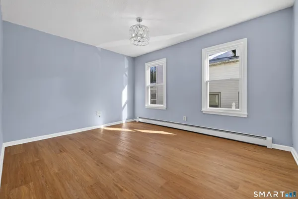 $335,000 | 480 East Main Street, Norwich, CT 06360