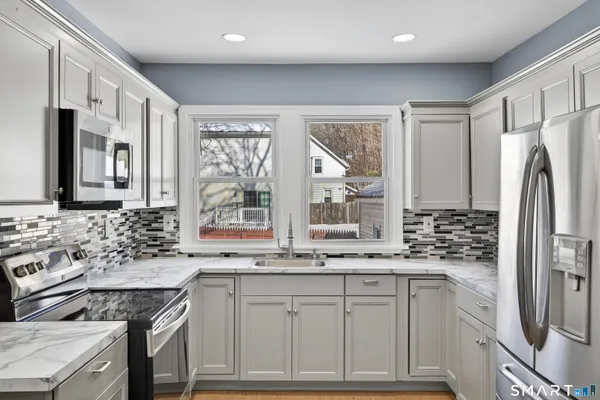 $335,000 | 480 East Main Street, Norwich, CT 06360