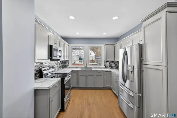 $335,000 | 480 East Main Street, Norwich, CT 06360