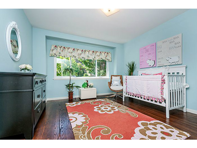 2 Rio Court Burlingame, CA 94010 - Photo 18 of 25 a bedroom with a bed and a window