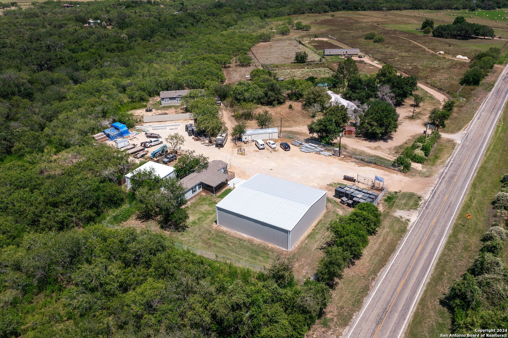 3292 Fm 1784 Pleasanton, TX 78064 - Photo 33 of 40