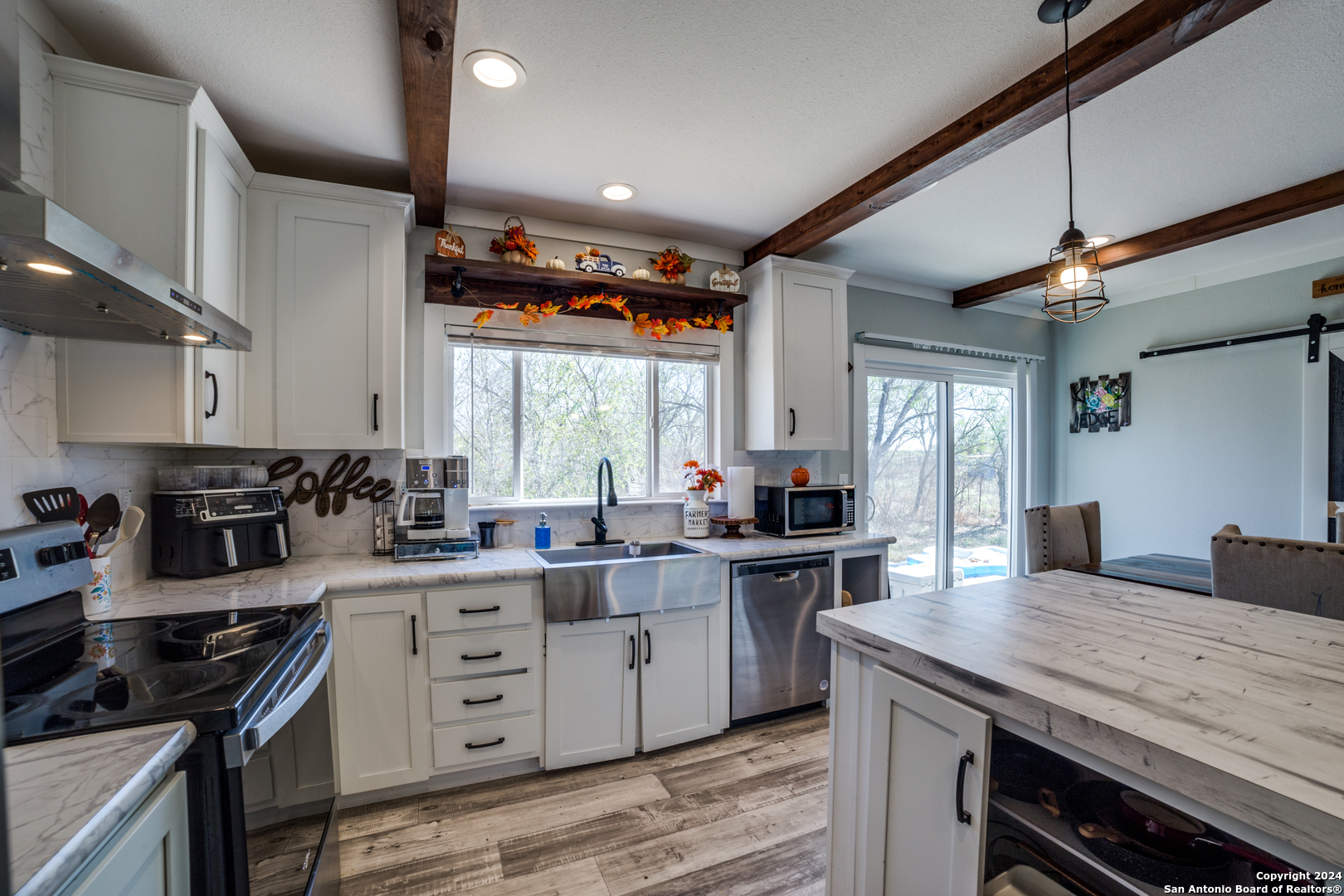 3292 Fm 1784 Pleasanton, TX 78064 - Photo 9 of 40