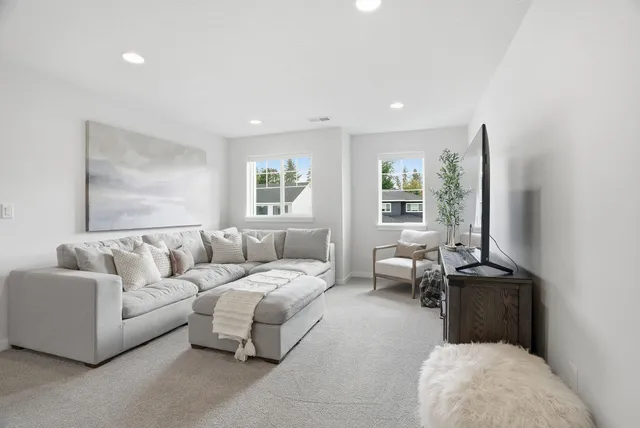 $825,000 | 2025 East 33rd Avenue, Spokane, WA 99203