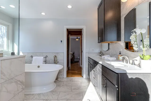 $1,240,000 | 3031 Farner Court, Riverwoods, IL 60015