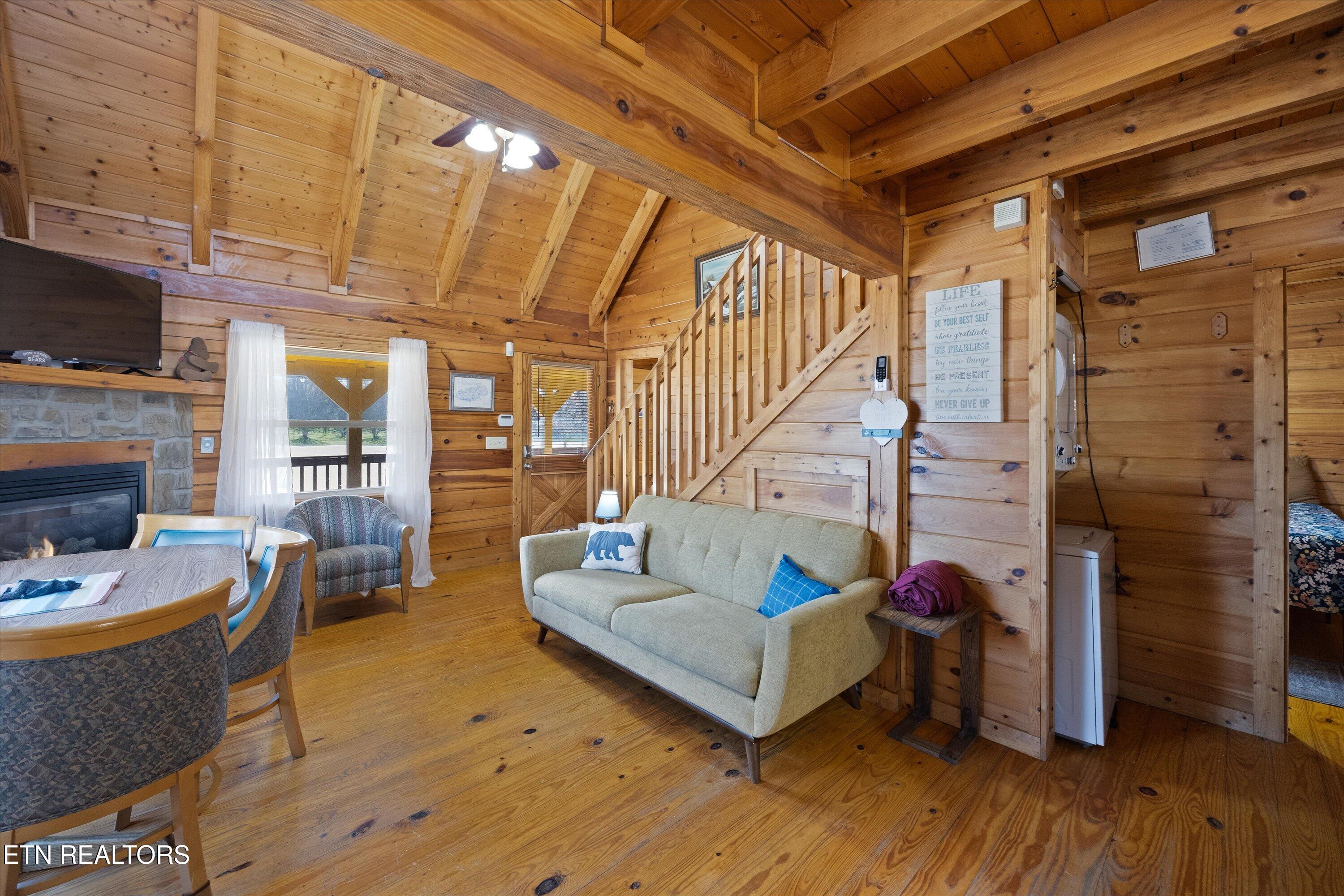 187 Wilton Springs Road Newport, TN 37821 - Photo 13 of 59 27-RS9_6654 V2