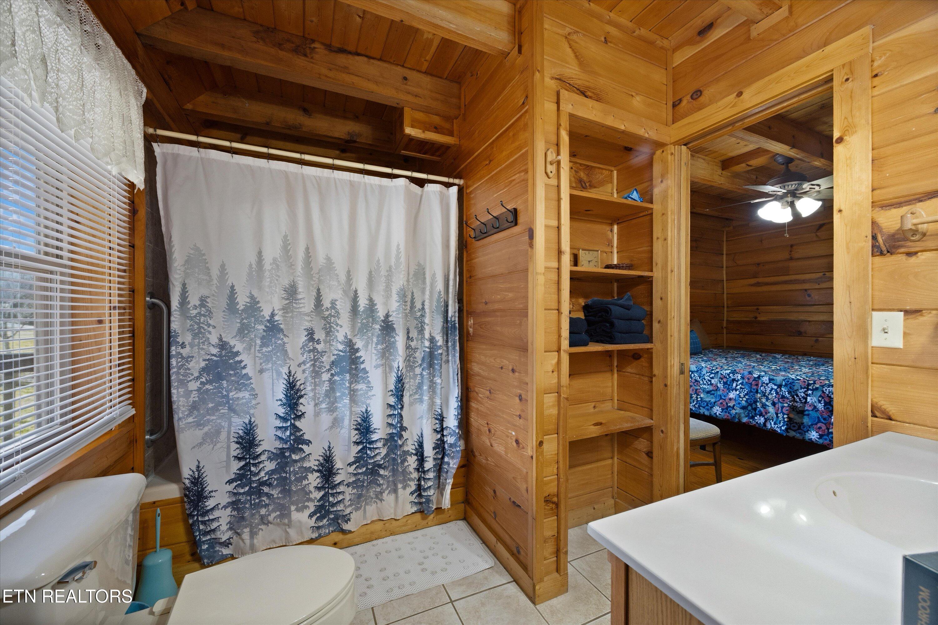 187 Wilton Springs Road Newport, TN 37821 - Photo 22 of 59 33-RS9_6693 V2