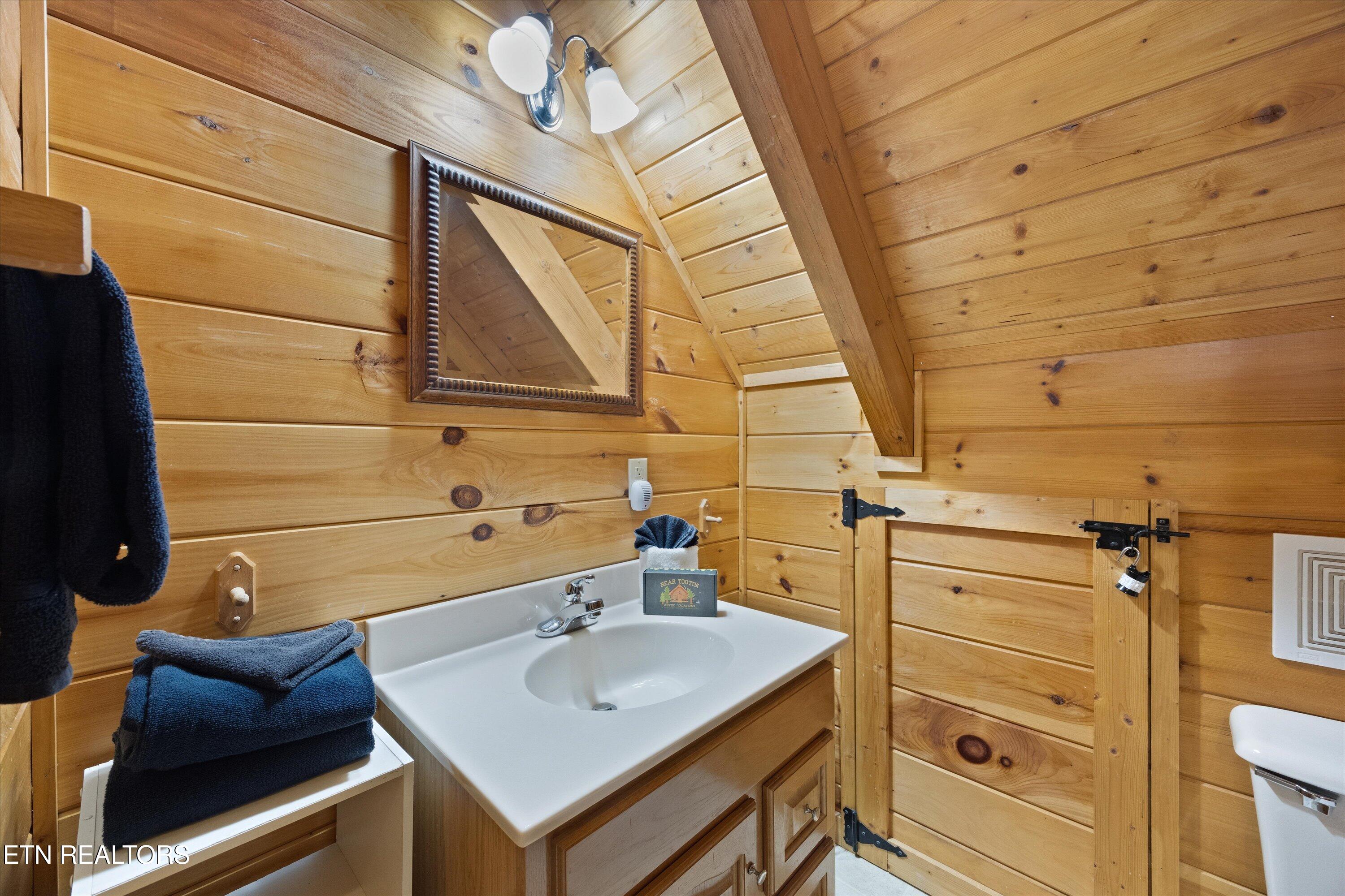 187 Wilton Springs Road Newport, TN 37821 - Photo 31 of 59 42-RS9_6744 V2