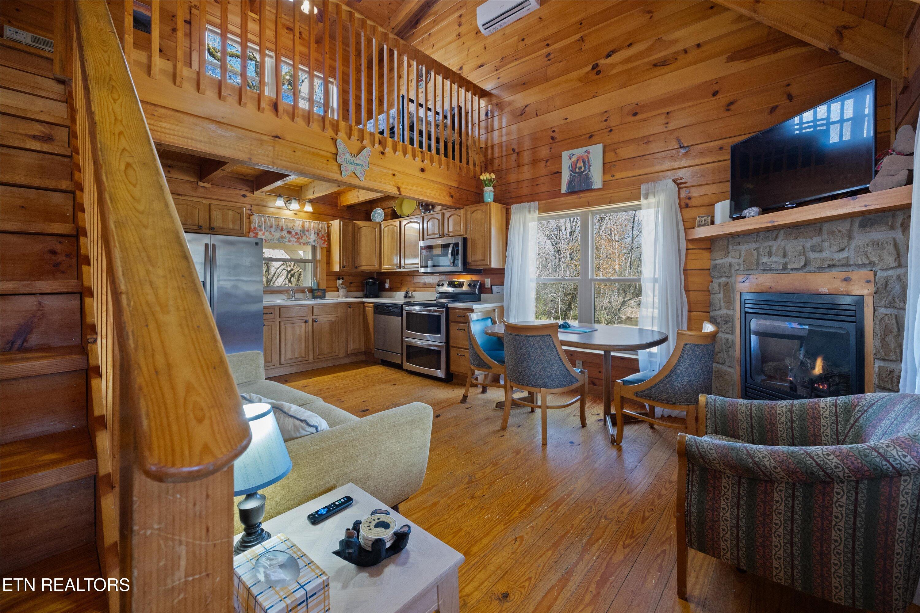 187 Wilton Springs Road Newport, TN 37821 - Photo 9 of 59 19-RS9_6608 V2