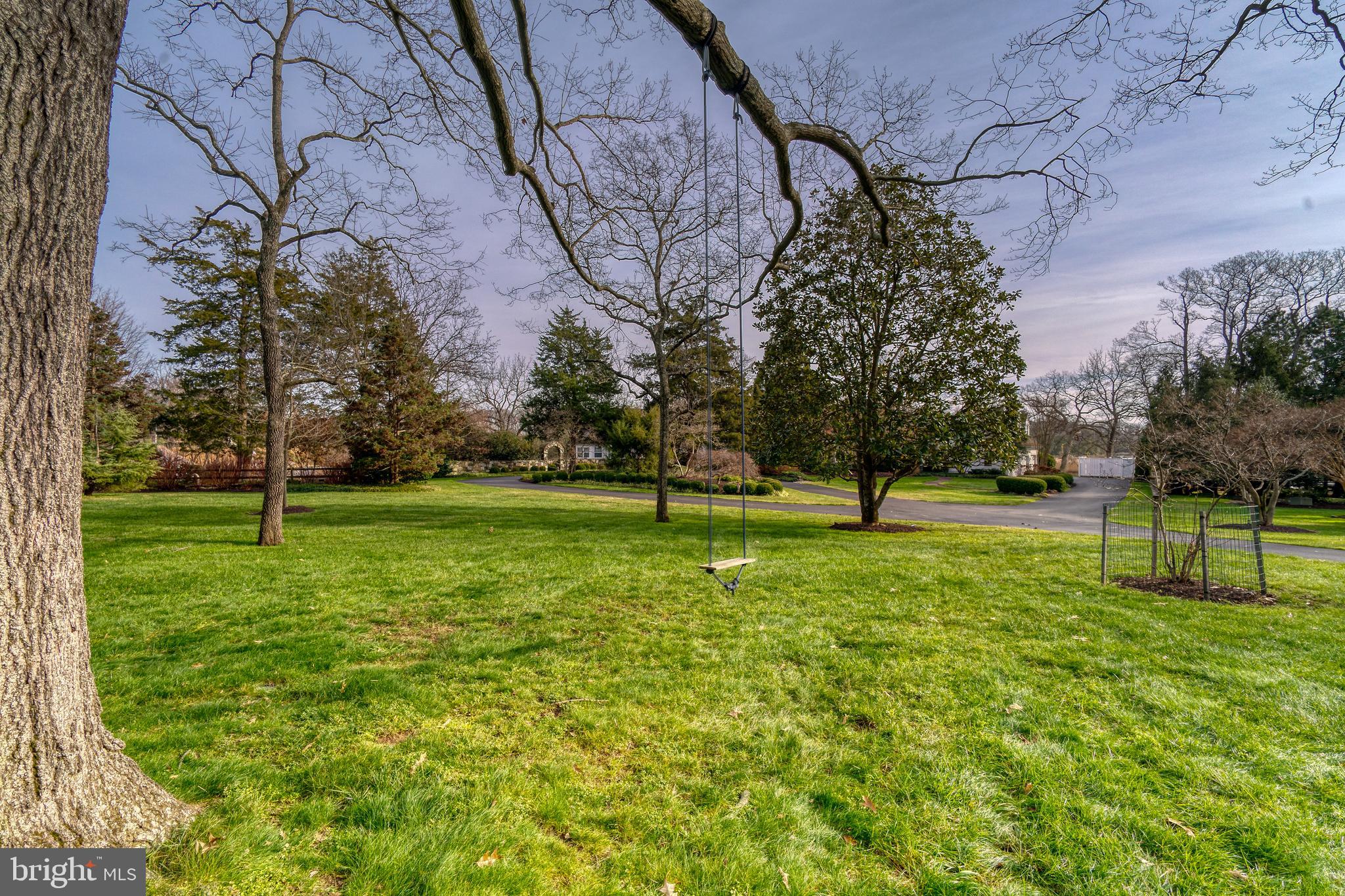 945 Melvin Road Annapolis, MD 21403 - Photo 3 of 121 Gallery Image 3