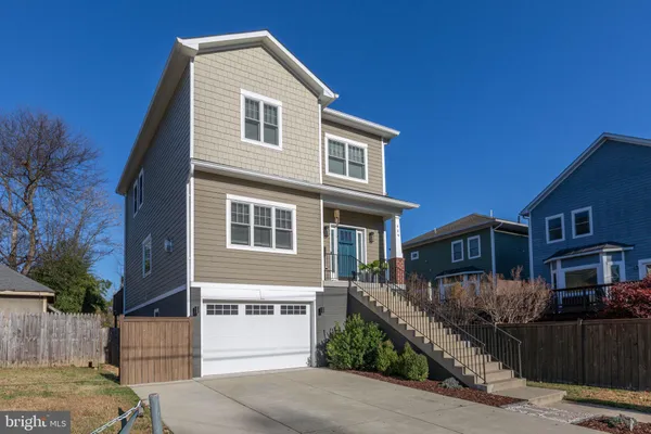 $595,000 | 409 Dunmore Street, Fredericksburg, VA 22401
