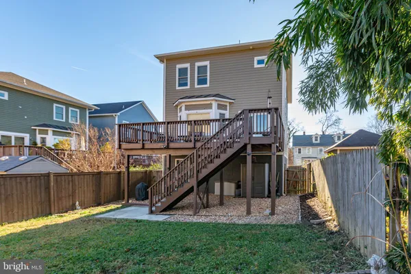 $595,000 | 409 Dunmore Street, Fredericksburg, VA 22401