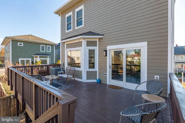 $595,000 | 409 Dunmore Street, Fredericksburg, VA 22401
